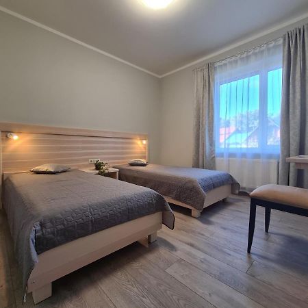 Viesu Nams Upe Hotel รัวยา ภายนอก รูปภาพ